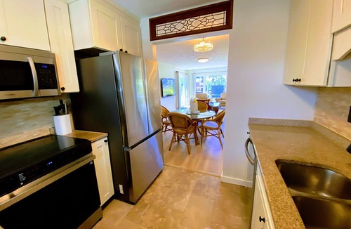Whitney Beach House | Limited Time Deal 45% Discount - Best Value on LBK