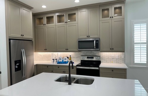 Naples Cottage | LOCATION! New 2-bed 2 bath cottage w soaring ceilings, sunset near town, beaches