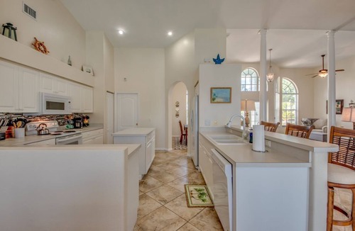 Caloosahatchee House | Long Water View, Pool, Kayaks, Bikes, Views,116 Reviews! Villa 21