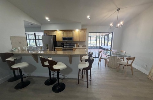 Diplomat House | Lovely 3-bedroom house with pool in Cape Coral perfect for your getaway