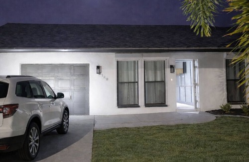 Diplomat House | Lovely 3-bedroom house with pool in Cape Coral perfect for your getaway