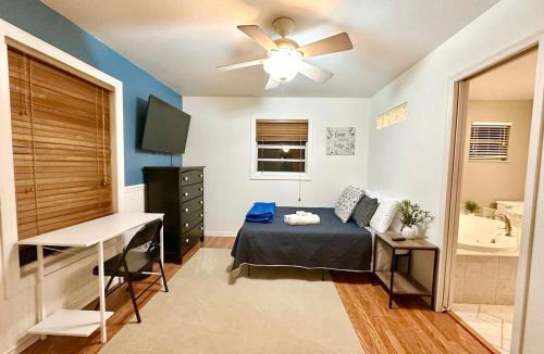 Memphis House | Luxurious Cottage With Full Yard Near The Beach