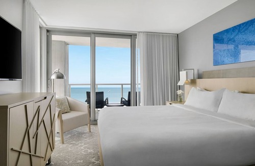Marco Island Resort | Luxurious2BD/2Bath on high floor at Marriott's Crystal Shores on Marco Island