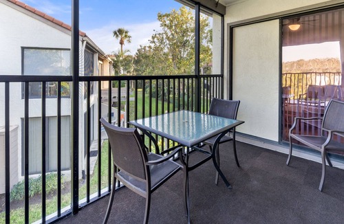 Siesta Key Condo | Luxury beachfront condo w. pool + beach access