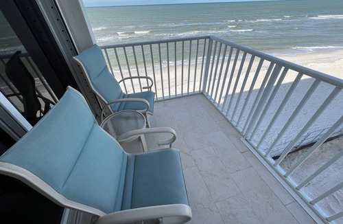 Moorings Condo | Luxury Beachfront Condo Gulf Shore Blvd, Park Shore Naples