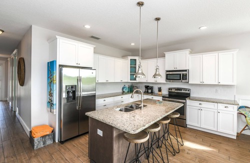 Anna Maria House | Luxury Home with Pool, Rooftop Deck, and Gulf Views! 1.5 Blocks to Beach