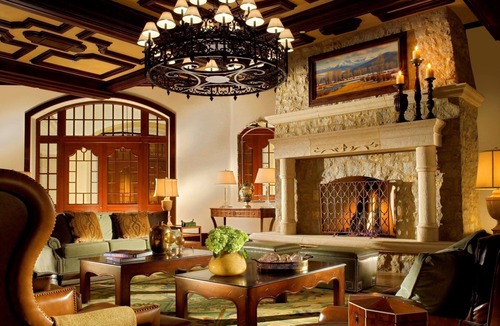 Vail Hotel | Luxury Room + Access Rooftop Hot Tubs & Lap Pool