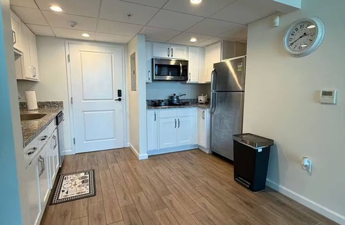 Fort Myers River District Apartment | Luxury sunset at downtown Fort Myers