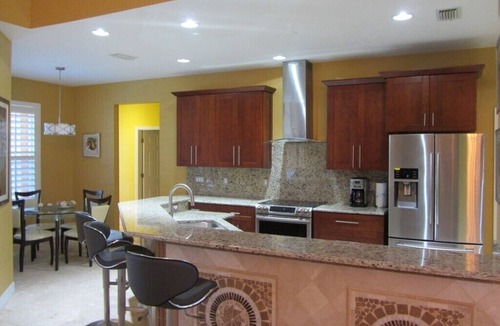 Pelican Villa | Luxury Villa, SW, Gulf access, Wifi, Pool & Spa, Smart TV, Roof solar panels