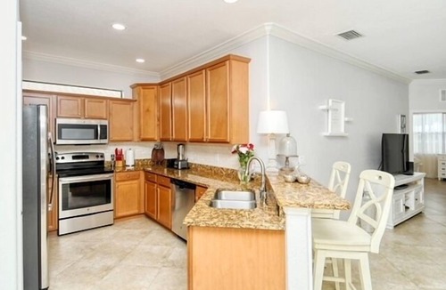 Bradenton House | Magnolia Villa - resort villa with amenities, on the golf course