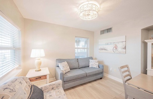 Clearwater Beach House | Make Waves in Clearwater Beach