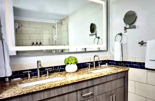 Marco Island Resort | Marriott Crystal Shores Two Bedroom Gulf View Villa