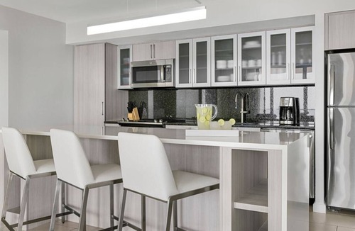 Marco Island Resort | Marriott’s Crystal Shores: 2 Bd Gulf Front- Paradise Awaits on Marco Island