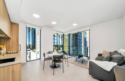 Downtown Miami Apartment | Miami Central Suites