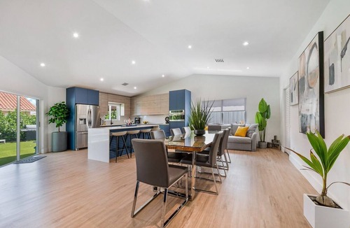 Richmond West House | Miami Luxury Retreat w/Heated Pool, Golf & Game Room 5BR