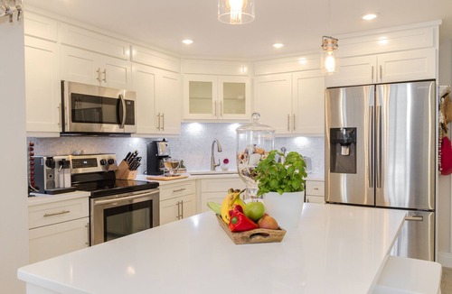 Vanderbilt Beach Condo | Modern, bright Vanderbilt beach condo