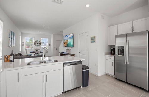 Sarasota House | Modern Chic Sunshine Oasis in Gorgeous Skye Ranch Sarasota w/Large Heated Pool
