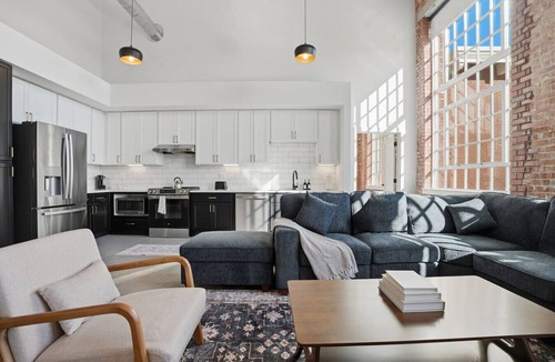 Judson Apartment | Modern Comfort 2BR Stay in GVL