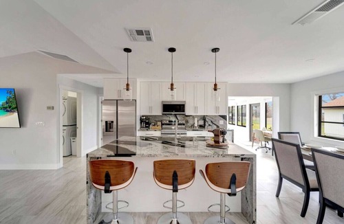 Englewood South House | Modern Family-Friendly Home Near Englewood Beach