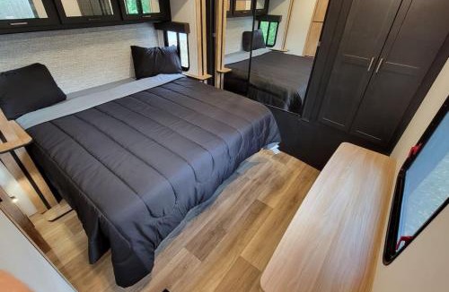Warm Mineral Springs House | Myakka Cove Glamping