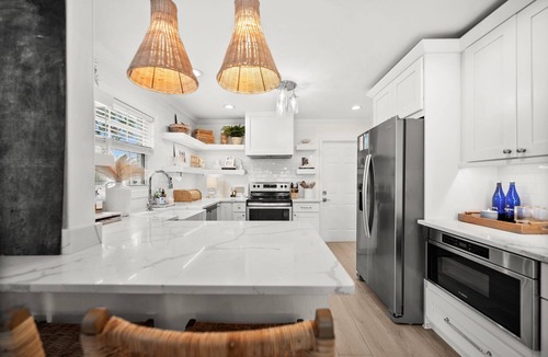 Naples Park House | Naples Oasis - Heated Pool, Pizza Oven, Fire Pit & Near Vanderbilt Beach