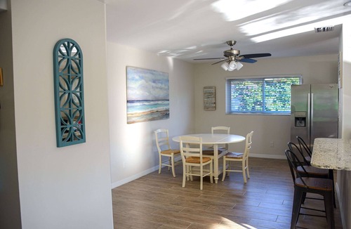 Central Naples House | Naples Outdoor Paradise/HEATED Pool & Spa/Only 1.2mi from Beaches!
