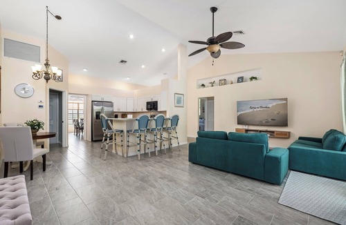 Crown Pointe House | Naples Resort-Heated Pool-Near Beaches-Game Room