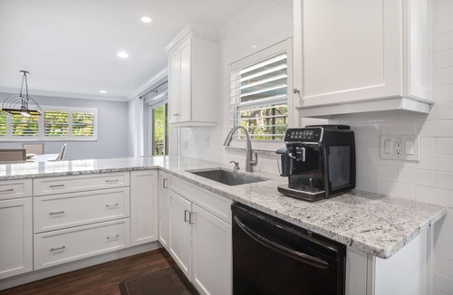 Kings Lake House | Naples Retreat: Heated Pool-Minutes to Beach