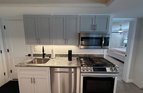 Punta Gorda House | NEW-Dockside dreams at Punta Gorda Isles-newly furnished home with heated pool.
