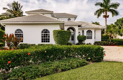 Coquina Sands House | NEW! Luxurious 4BR/4Ba house, large Pool & Garden by the Naples Beach Hotel !