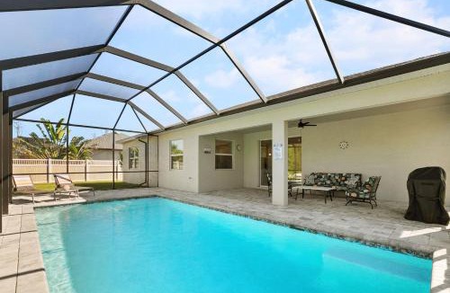 South Gulf Cove House | Newer Built-Close to the Beach