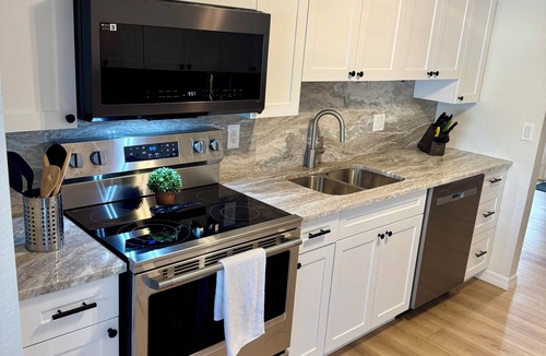 Englewood South House | Newly renovatedHome on Canal with NEW heated salt water pool and hot tub