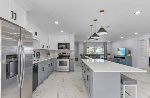 Yacht Club House | Newly Updated Yacht Club Home, 3 Bedroom/3 Bath/Pool/Close to Beach