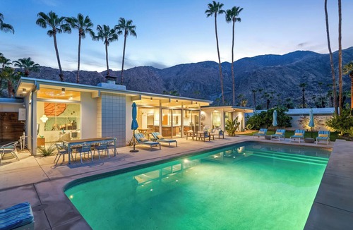 Vista Las Palmas House | No Paparazzi - Palm Springs Paradise: Your Private Poolside Retreat Awaits