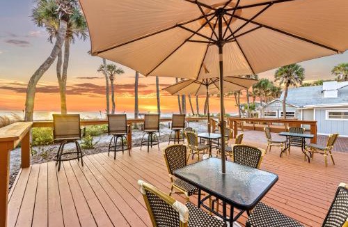 Englewood House | Oak Grove Escape on the Beach at Resort with Pool, Kayaks, Tennis, and More!