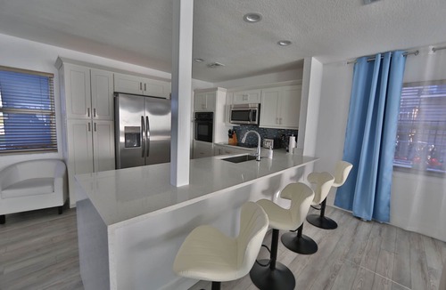 Vamo House | Oceanfront home