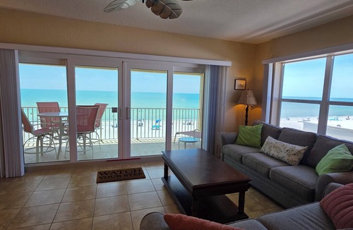Independence Square Condo | Oceanside 406: A Guest Favorite for Flip-Flops, Beach Days & Stunning Sunsets