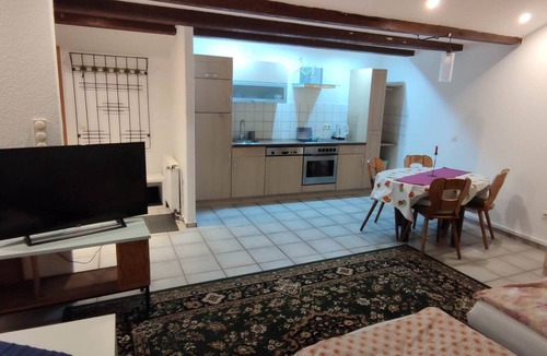 Droyßig Apartment | One-room apartment with separate entrance