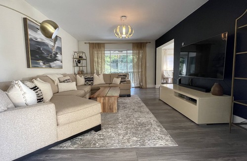 Central Naples Condo | Only 8 Minutes from Seagate Beach, Spacious 3BR 2BA Naples Condo Prime Location
