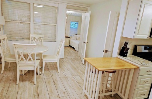 Newtown House | Our Cottage is on Whitaker Bayou minutes from Sarasota Main St. downtown