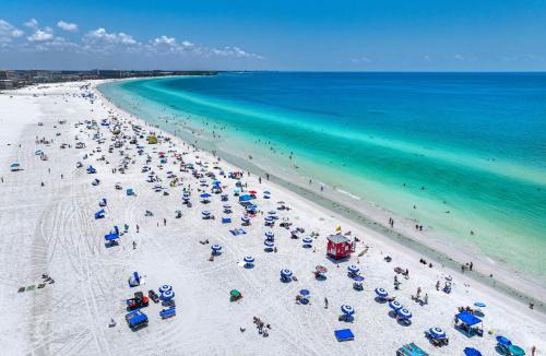 Siesta Key Apartment | Palm Bay Club By Beachside Management