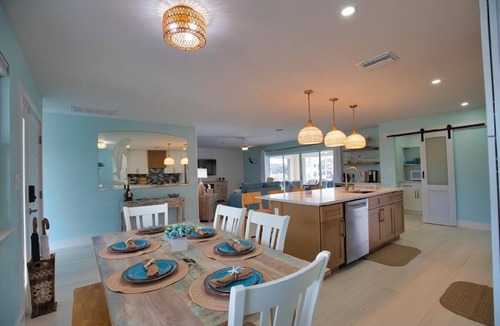 Punta Gorda House | Paradise found at Dolphin Dream House! Enjoy sea life passing boats private pool