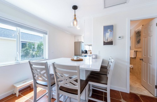 Bradenton Beach Condo | Paradise found - Sun drenched condo 85 Flip Flop Steps to the Beach