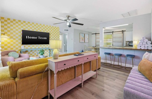 Bayshore Gardens House | Pastel Palms - Sport Court - Pool - Hot Tub - Bar
