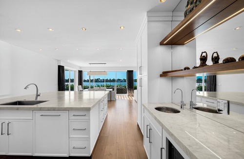 Royal Harbor House | Peaceful Open Bay luxury In Royal Harbor