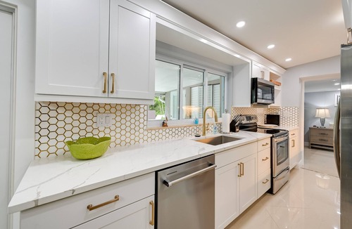 East Naples Villa | ‘Pelican Nest’, Tropical Naples Villa w/Pool