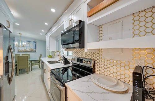 East Naples Villa | ‘Pelican Nest’, Tropical Naples Villa w/Pool