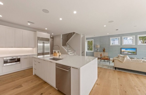 Ilexhurst House | PERFECT BEACH HOME! Heated pool/spa! Just steps to beach & Stunning views!