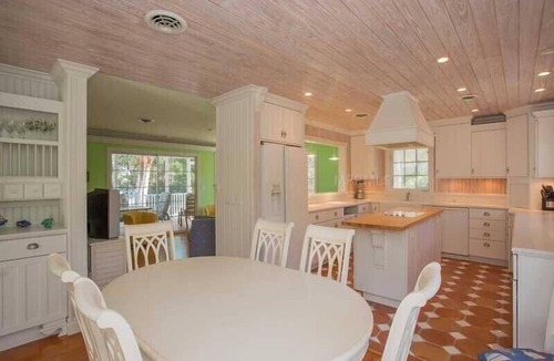 Englewood House | Perfect Beach House, Waterfront on Lemon Bay ; Walk To Private Gulf Beach.