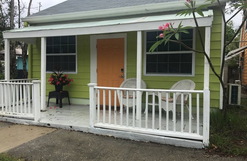 Gulfport Cottage | Perfect Cottage In Art District of Gulfport